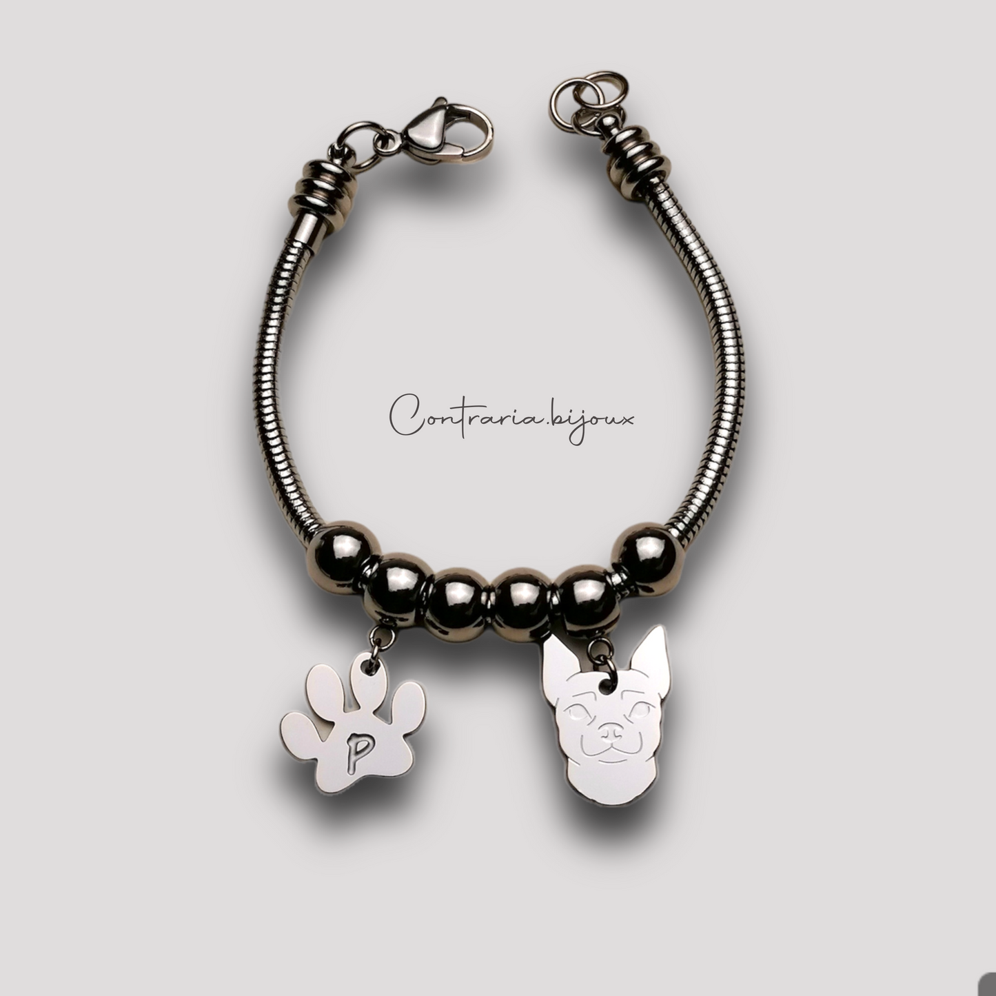 Bracciale cane Chihuahua e zampa con iniziale incisa , Bracciale chiwawa - ContrariaBijoux