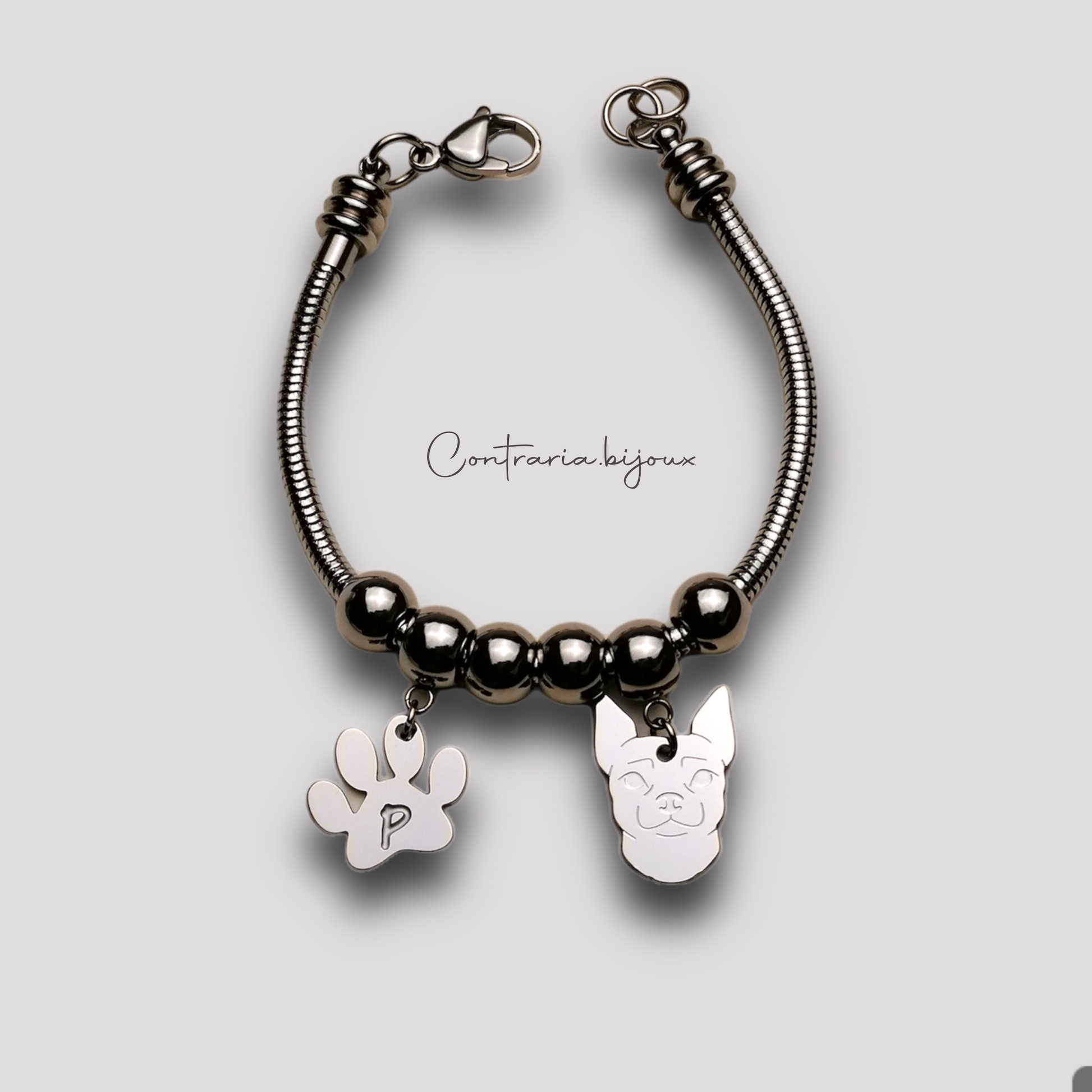 Bracciale cane Chihuahua e zampa con iniziale incisa , Bracciale chiwawa - ContrariaBijoux