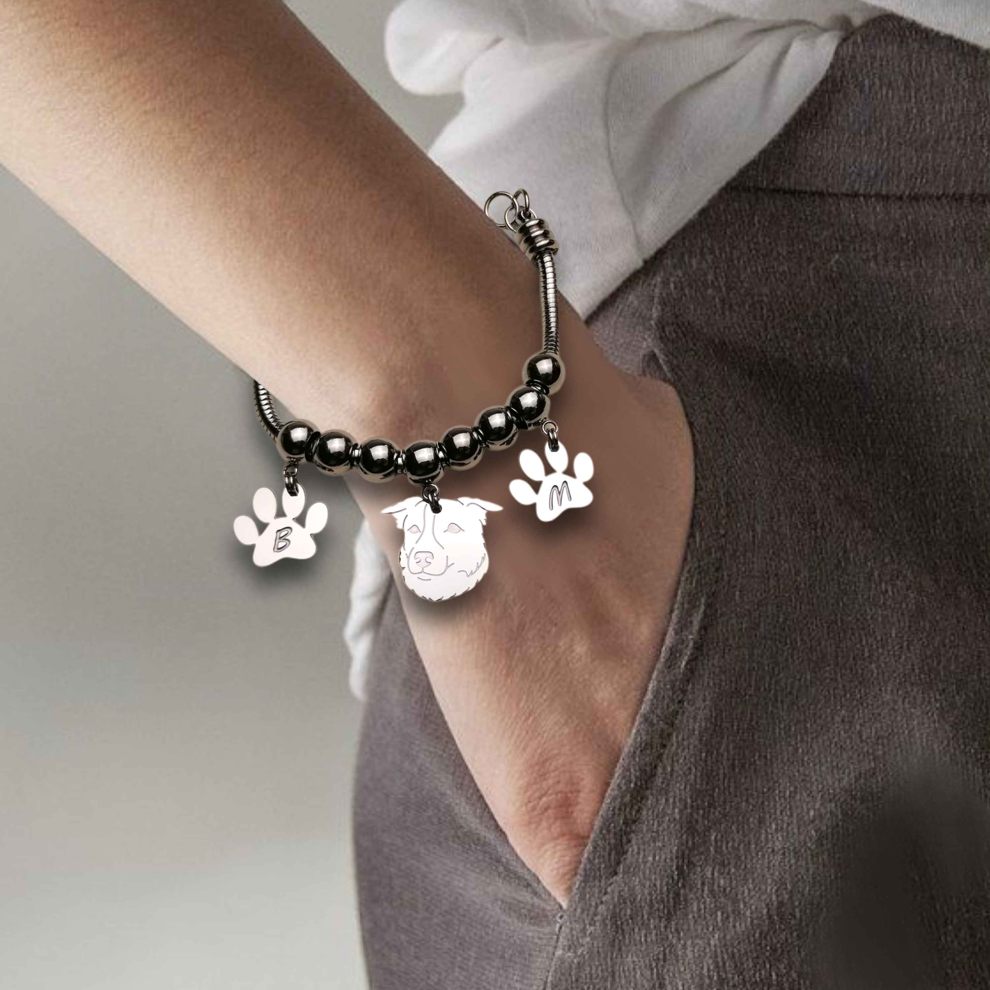 Bracciale Cane Pastore Australiano e zampa con "iniziale" incisa