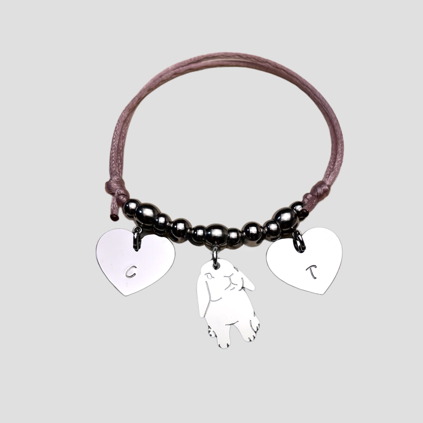 Bracciale coniglio Ariete e cuore con lettera incisa