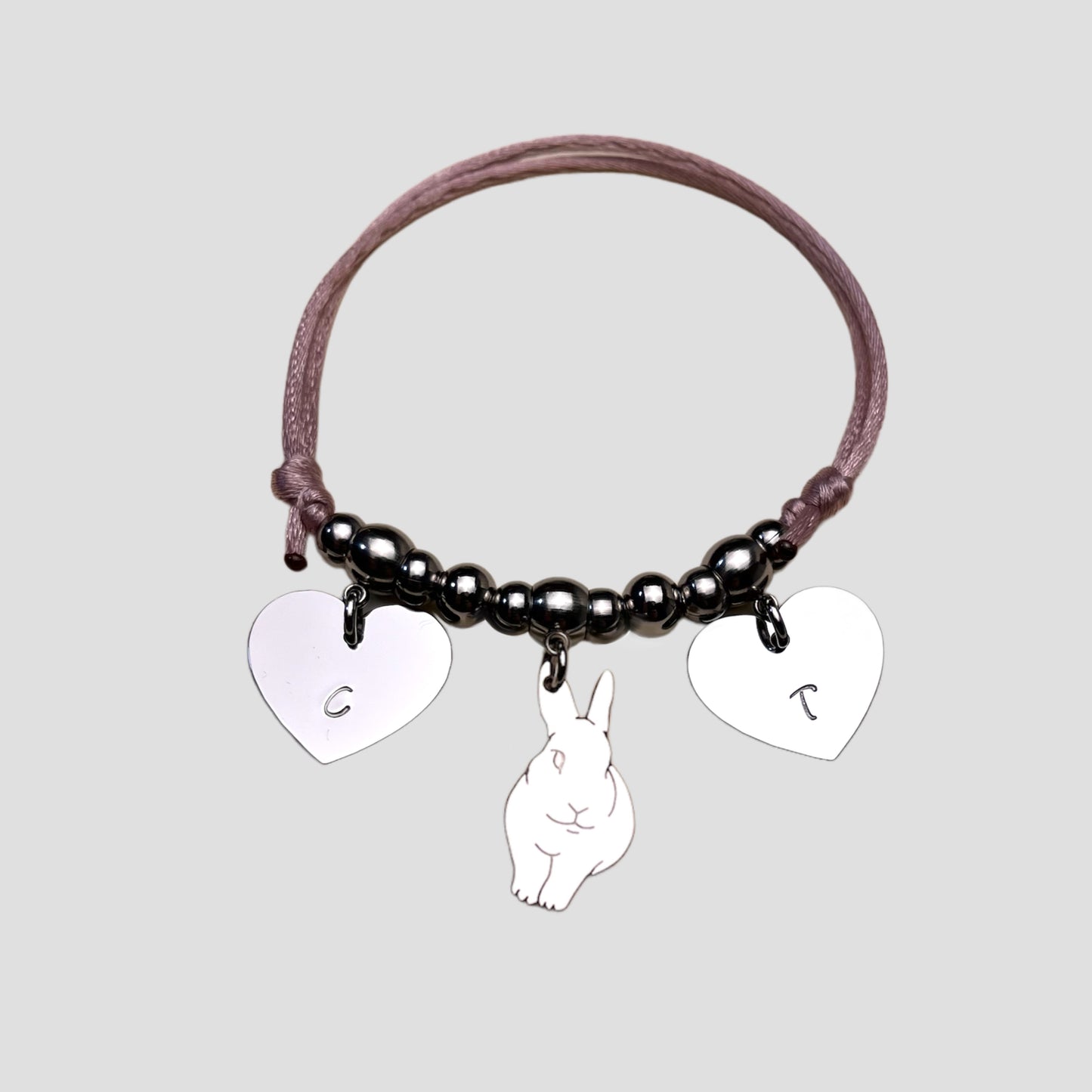 Bracciale Coniglio e ciondolo cuore con iniziale incisa