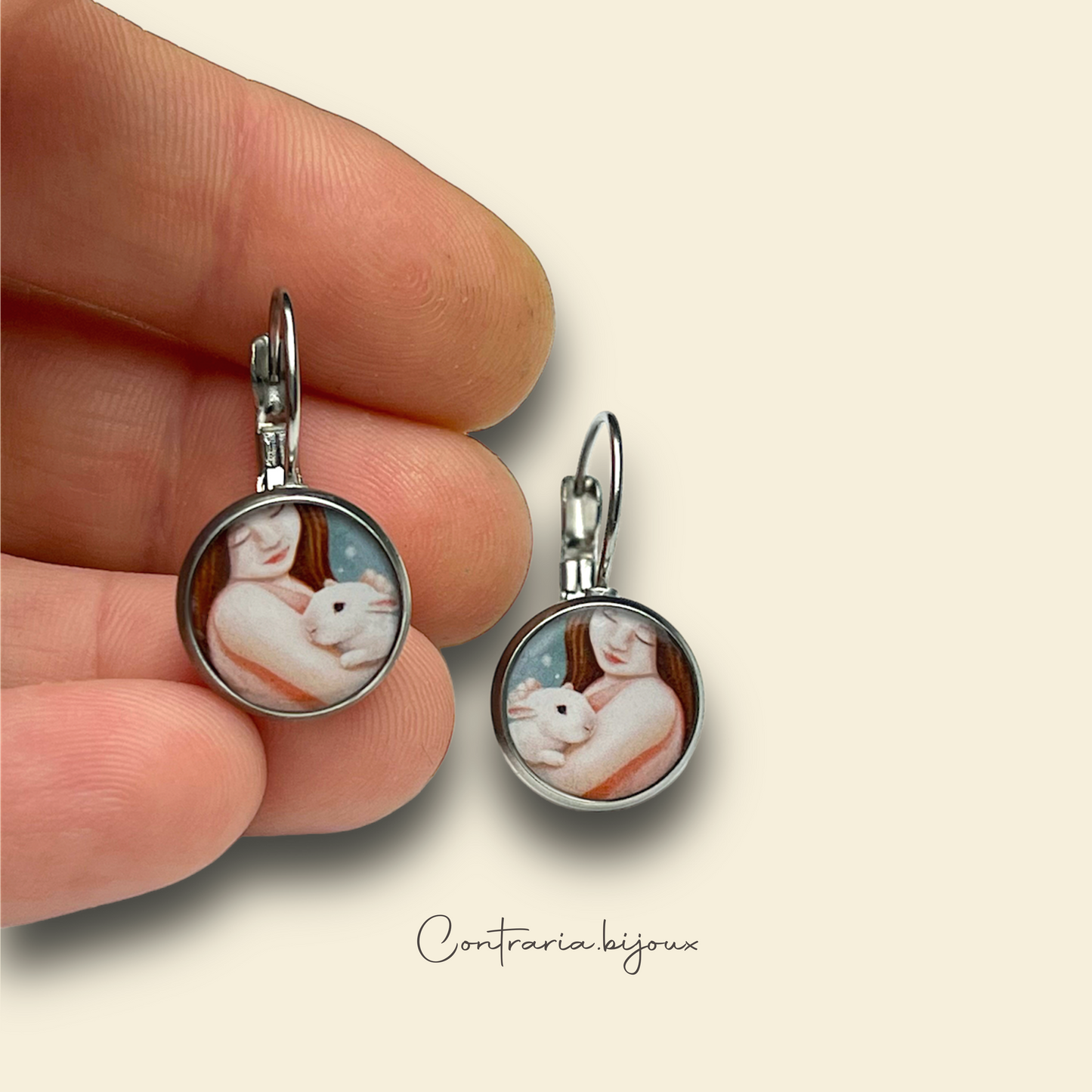 Orecchini illustrati coniglio ariete e ragazza - ContrariaBijoux