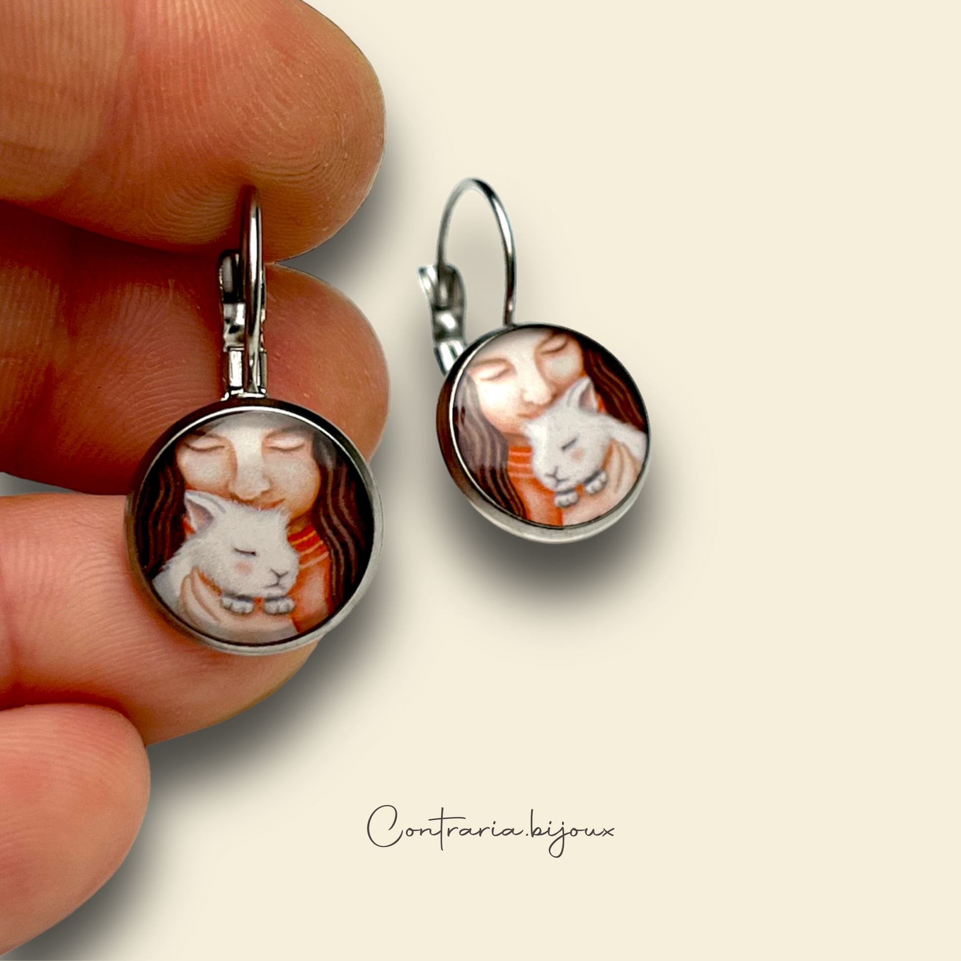 Orecchini illustrati coniglio e ragazza - ContrariaBijoux