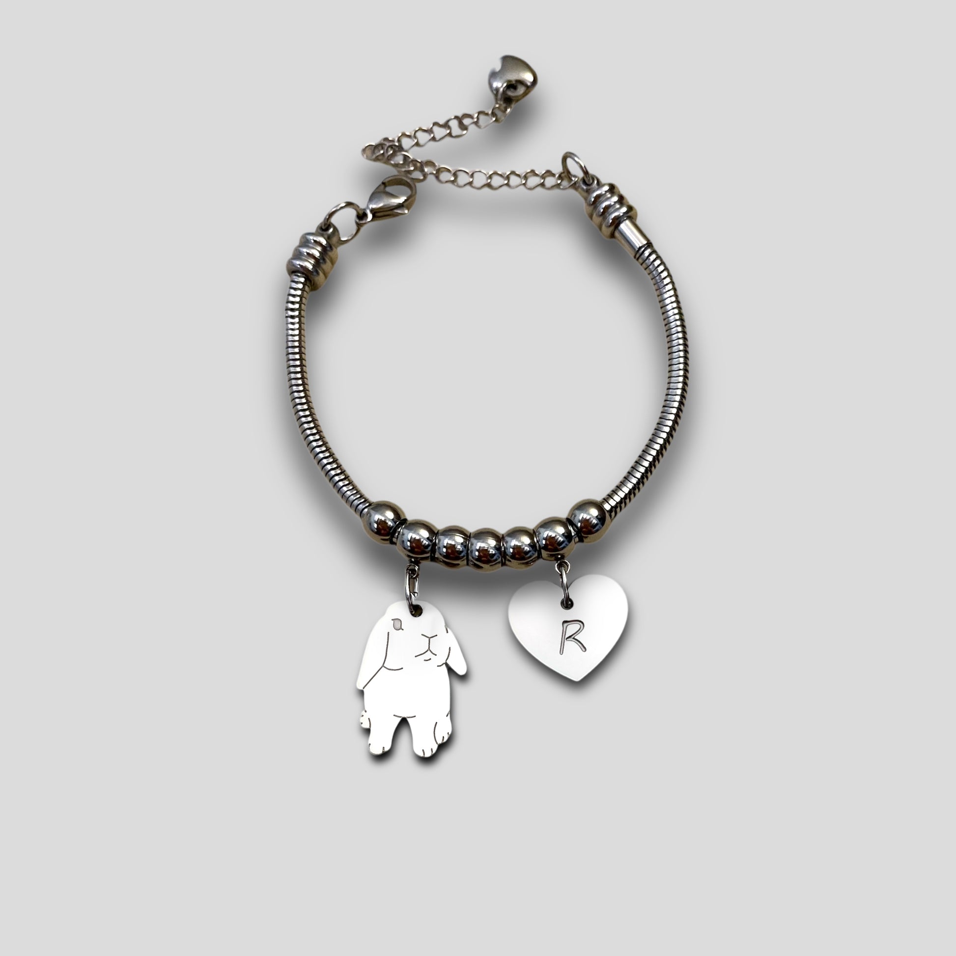 Bracciale coniglio Ariete e cuore con lettera incisa - ContrariaBijoux