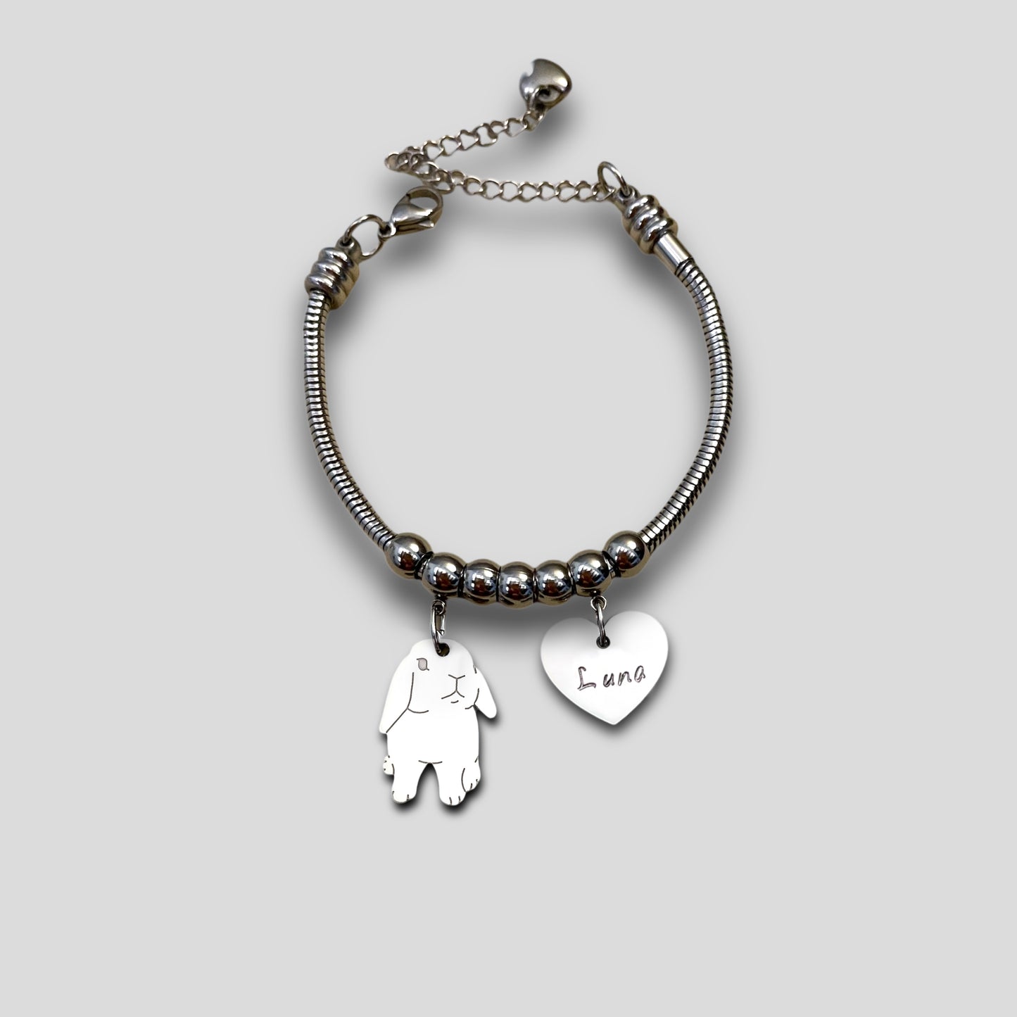 Bracciale coniglio Ariete e cuore con lettera incisa - ContrariaBijoux