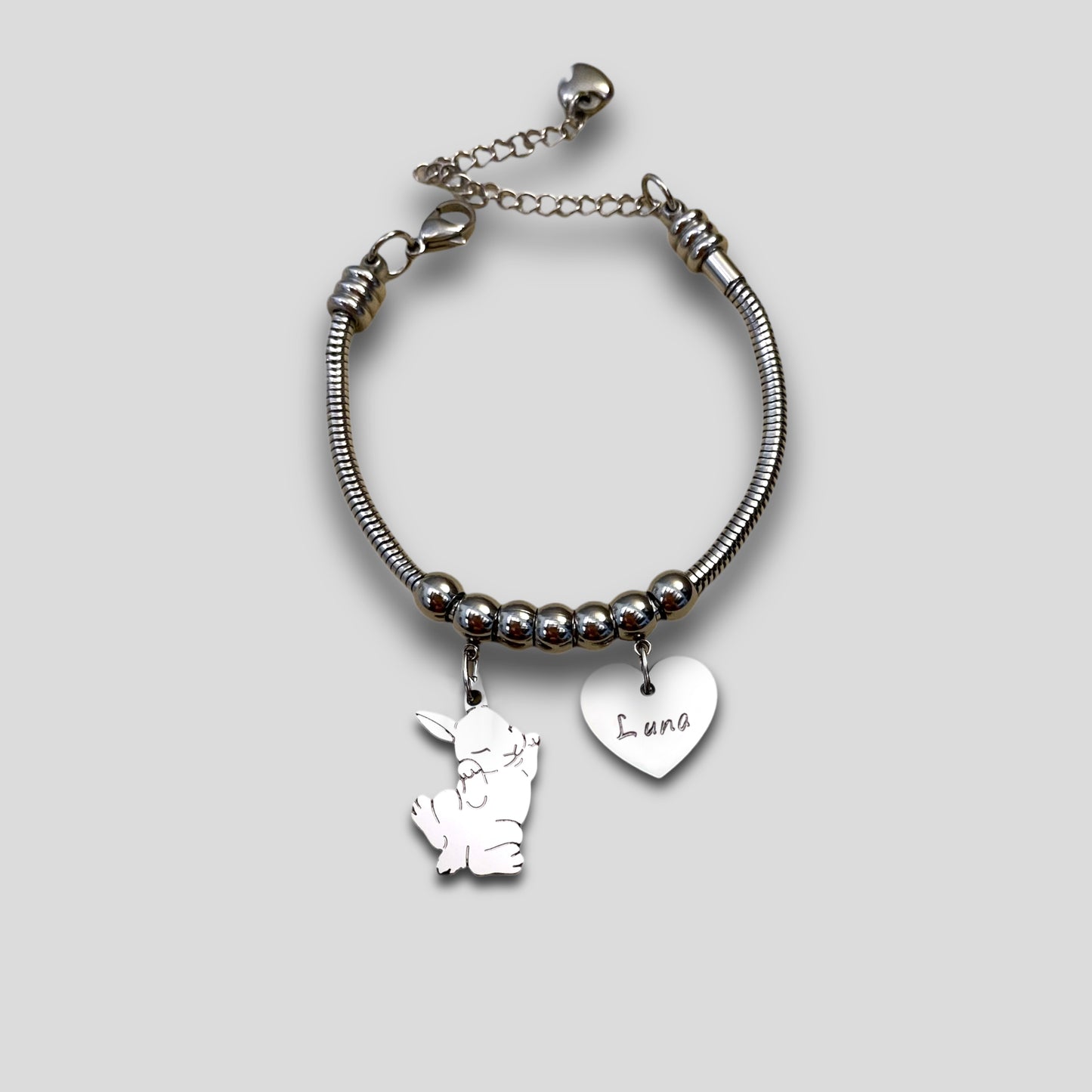 Bracciale coniglio a pancia in su, bracciale con ciondolo coniglietto - ContrariaBijoux