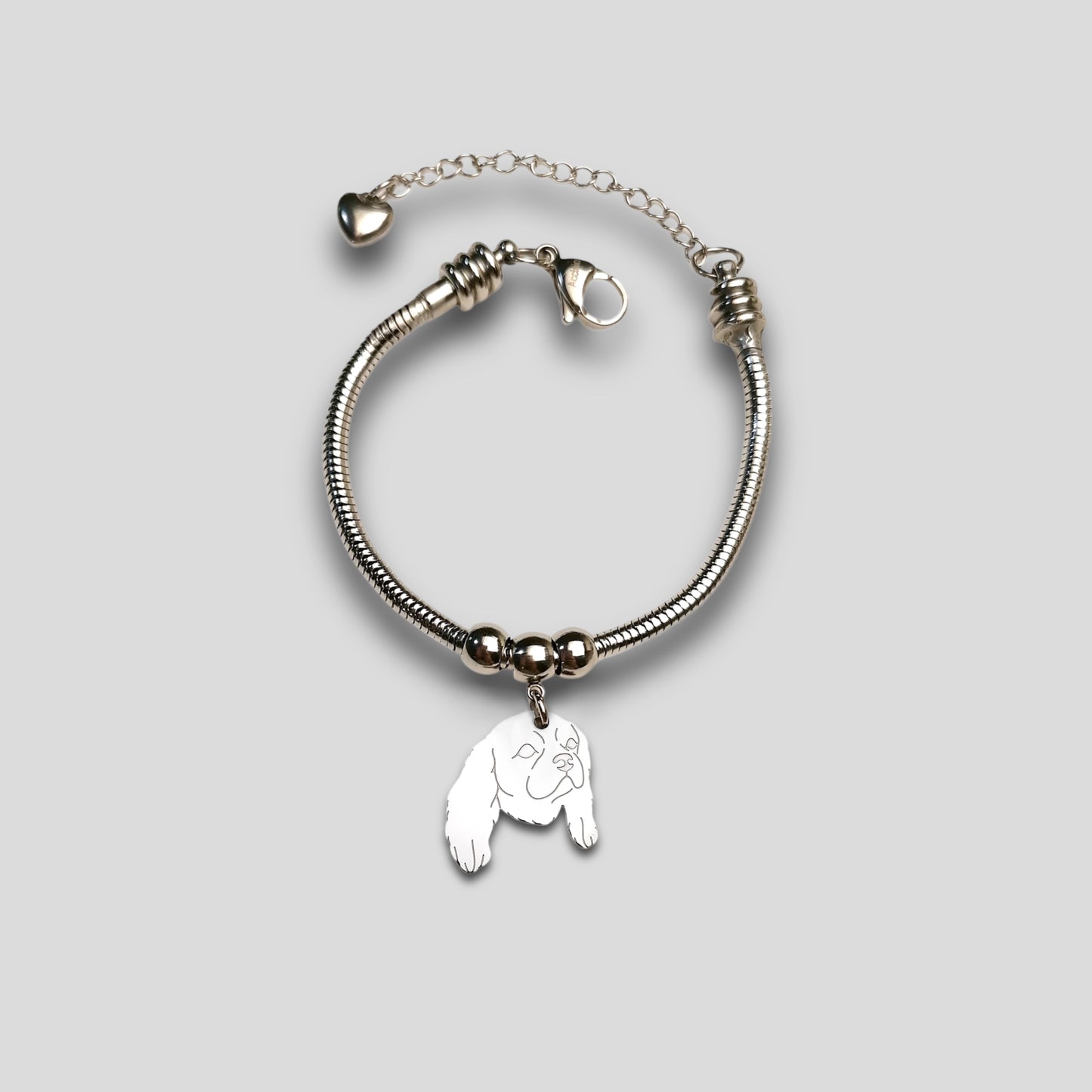 Bracciale Cane Cavalier King e zampa con iniziale incisa, Bracciale cane Cavalier King, Ciondolo cavalier king - ContrariaBijoux