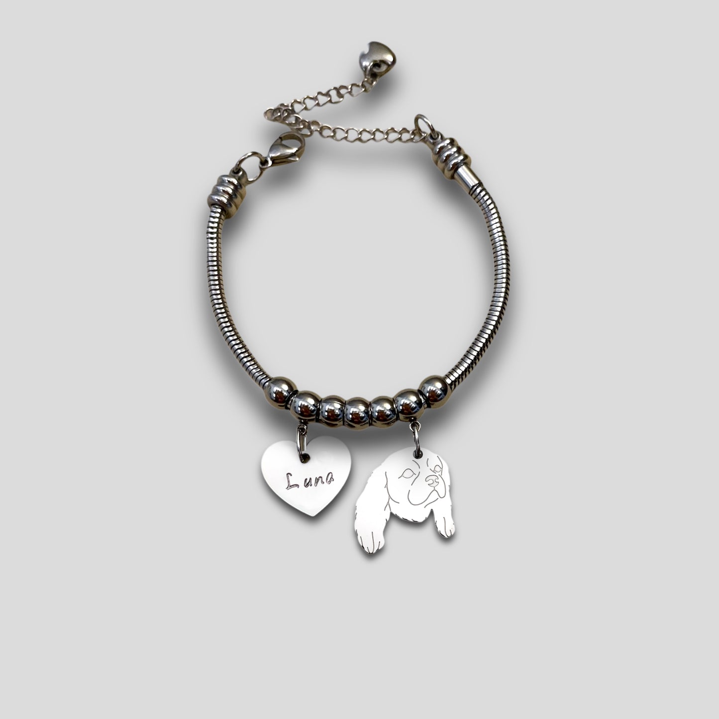 Bracciale Cane Cavalier King e zampa con iniziale incisa, Bracciale cane Cavalier King, Ciondolo cavalier king - ContrariaBijoux