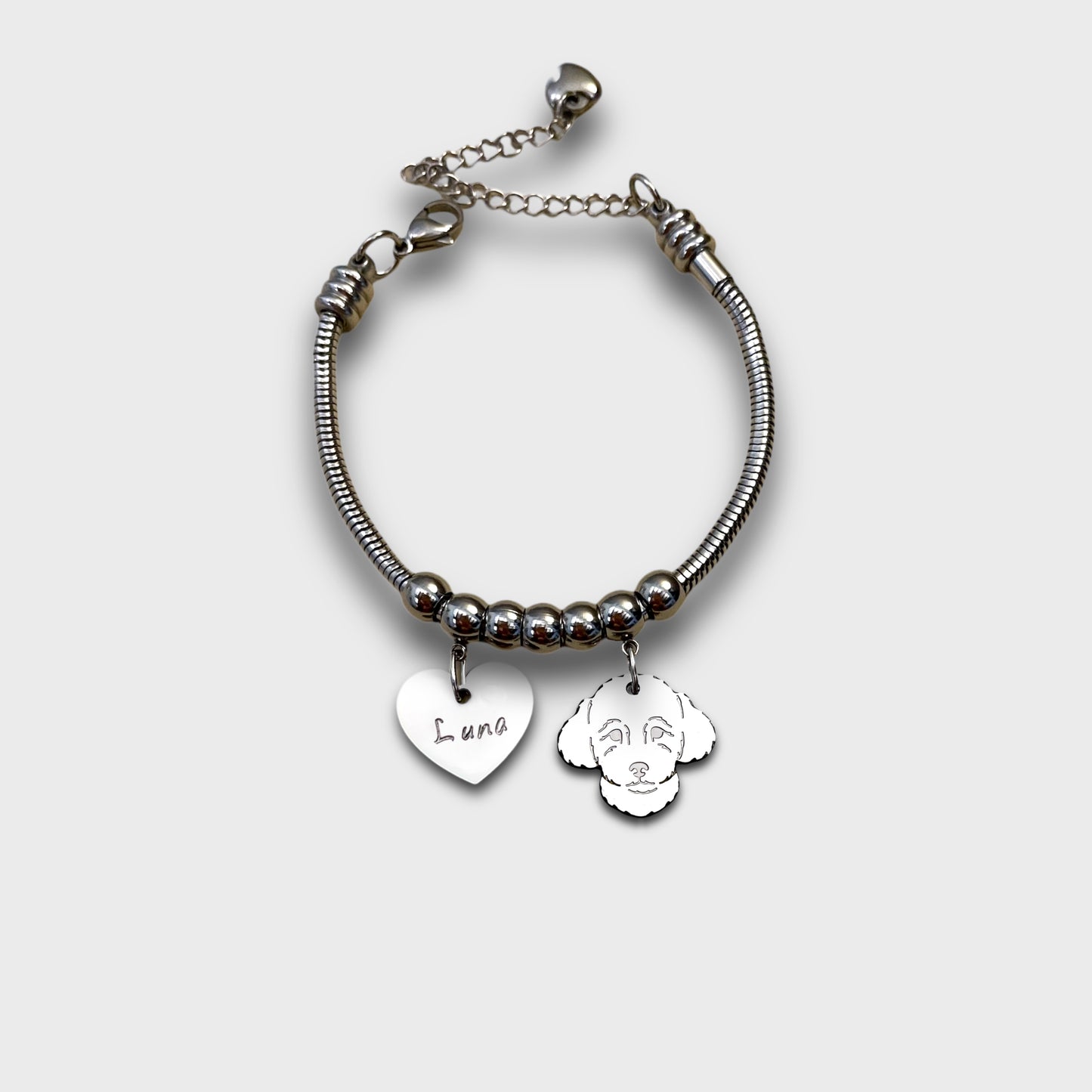 Bracciale cane Barboncino, Bracciale Barboncino e zampa con iniziale incisa - ContrariaBijoux