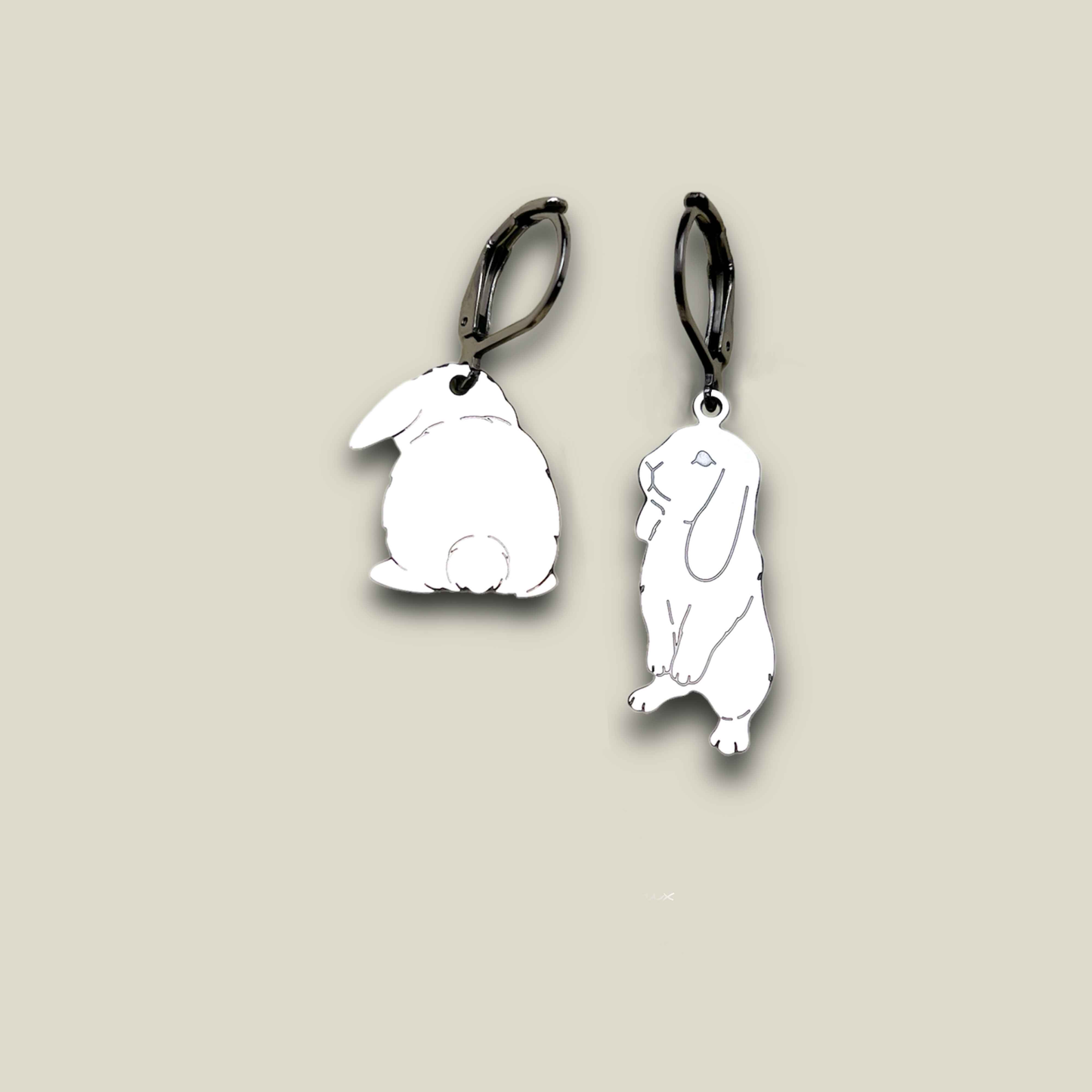 Orecchini coniglietto e cuore con iniziale / orecchini cuore con iniziale incisa / orecchini coniglietto / orecchini coniglio codino pon pon