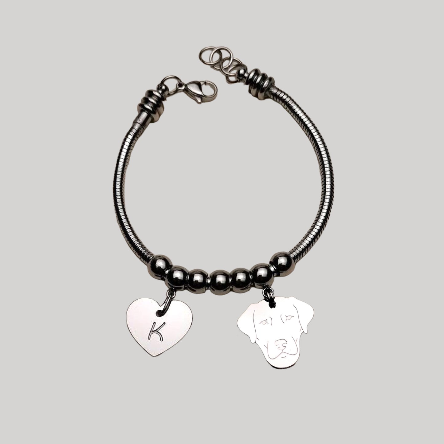 Bracciale Cane Labrador e zampa con lettera incisa