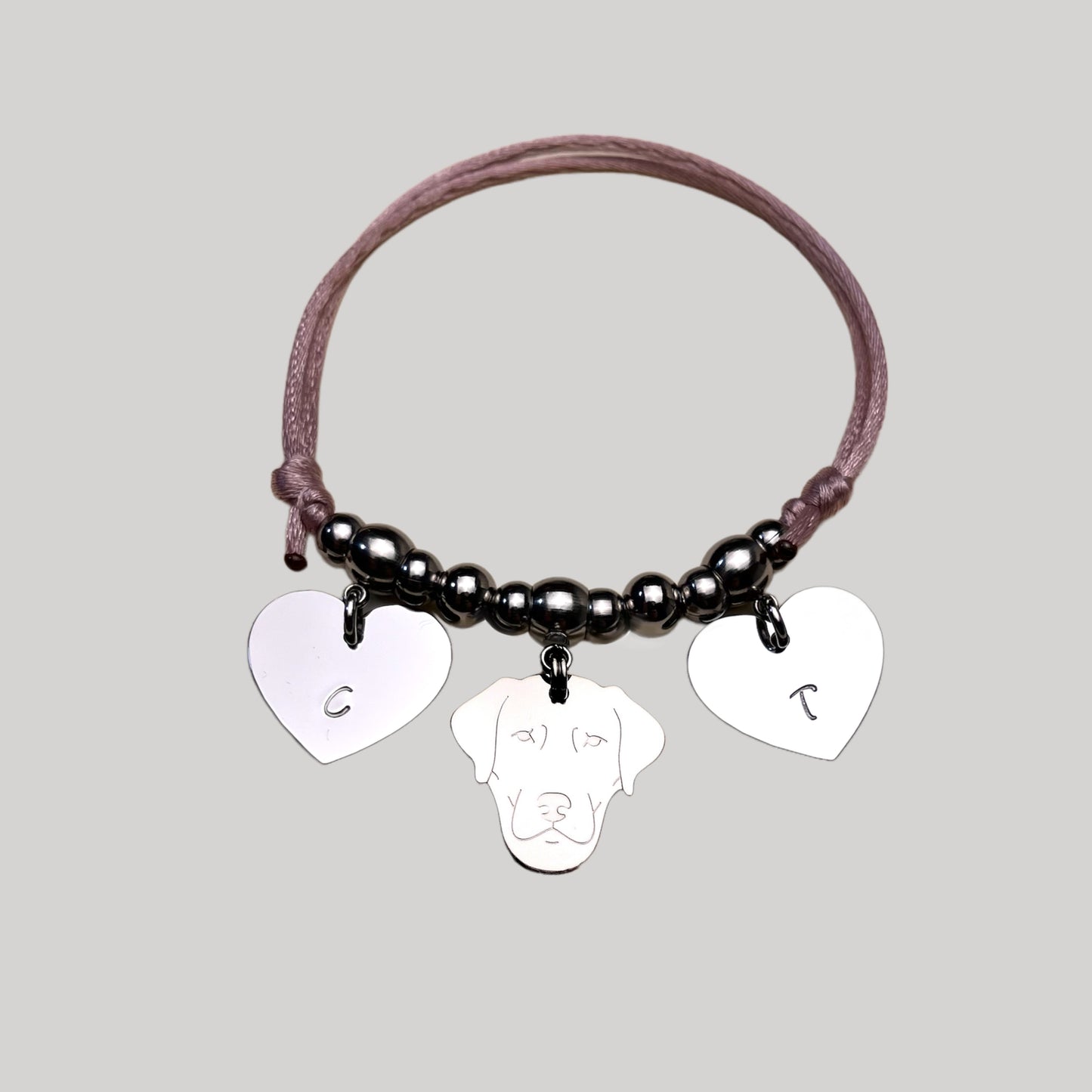 Bracciale Cane Labrador e zampa con lettera incisa