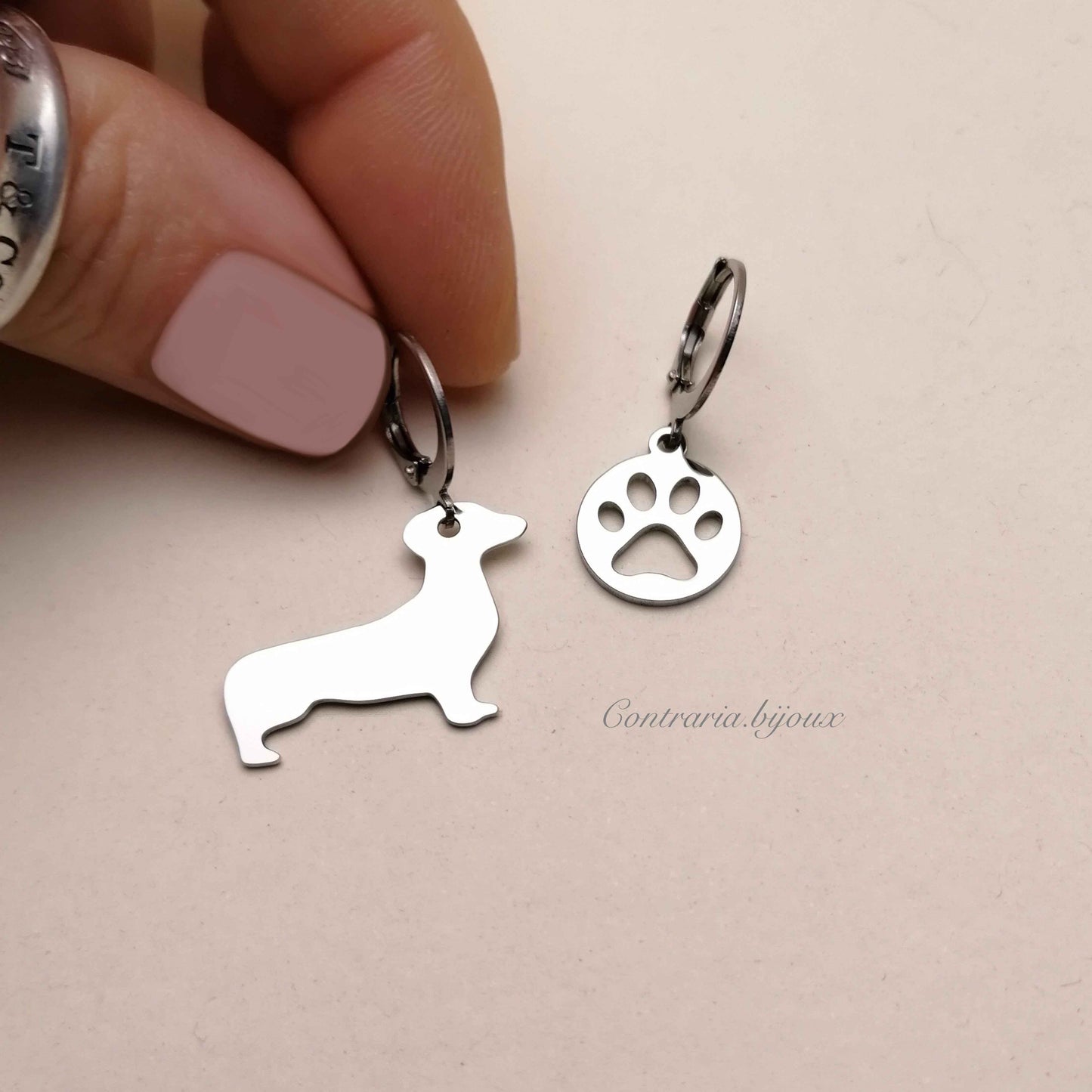 Orecchìni Bassotto e zampa