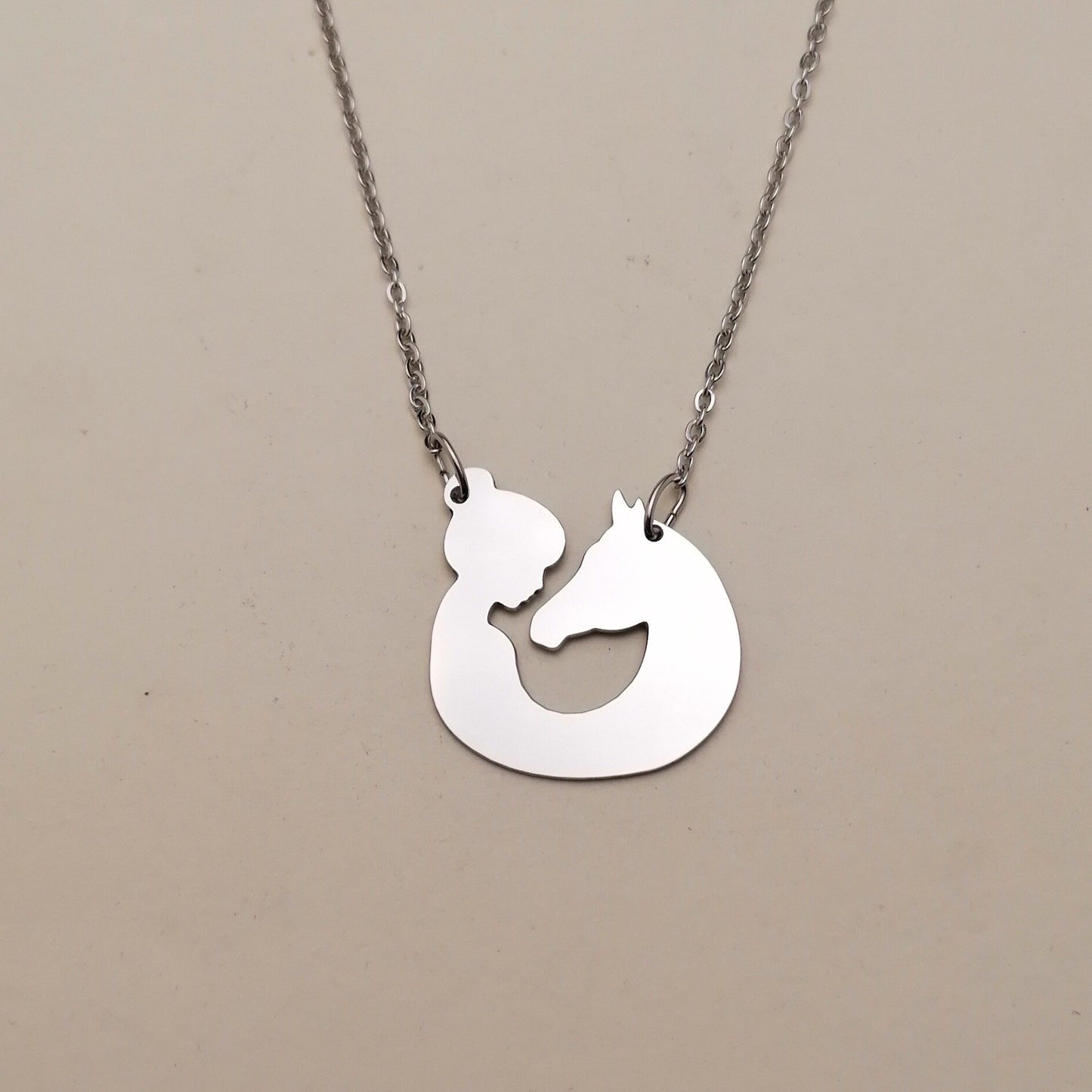 Collana con Cavallo e Ragazza - ContrariaBijoux