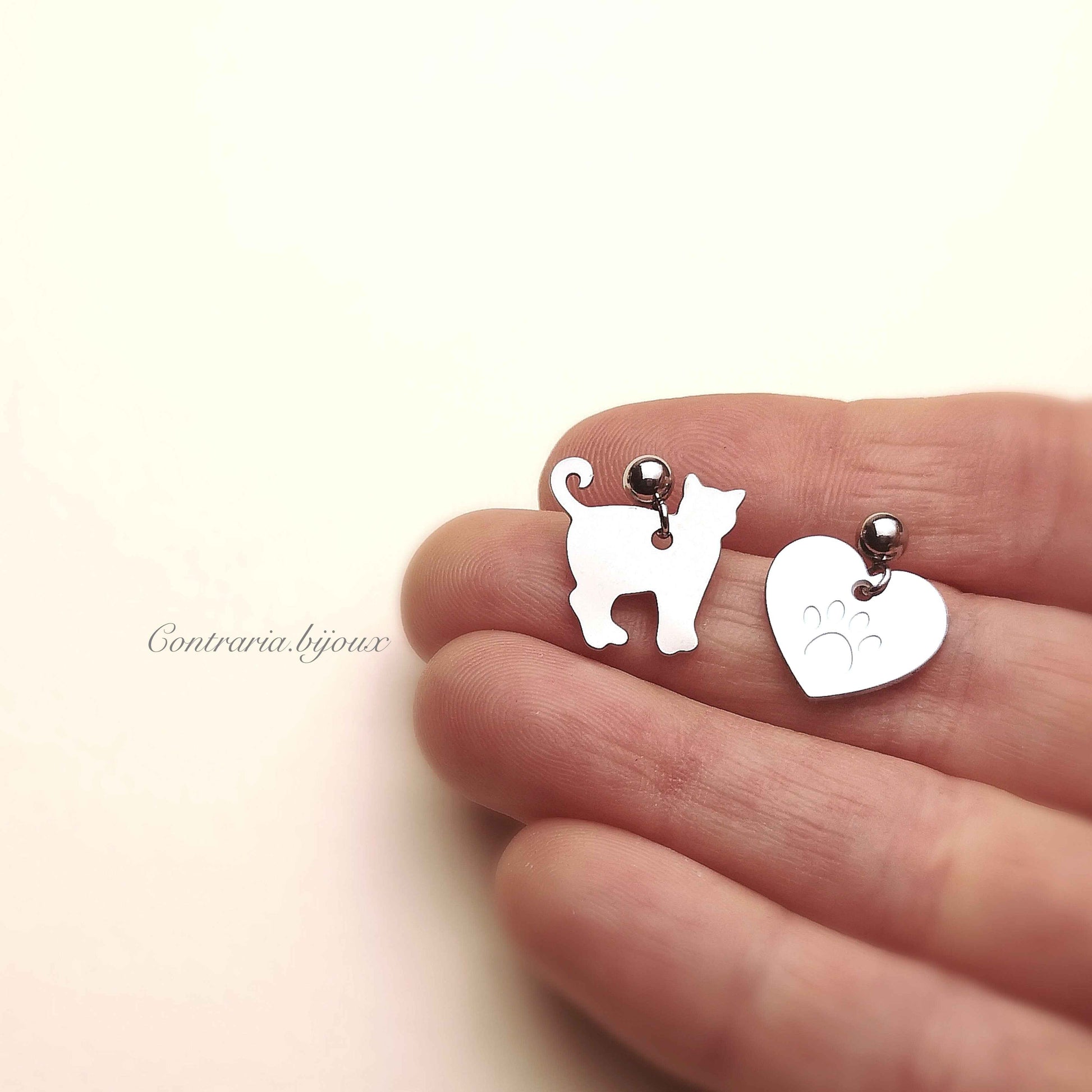 Orecchini gatto e cuore con zampa , orecchini a forma di gatto , orecchini in acciaio
