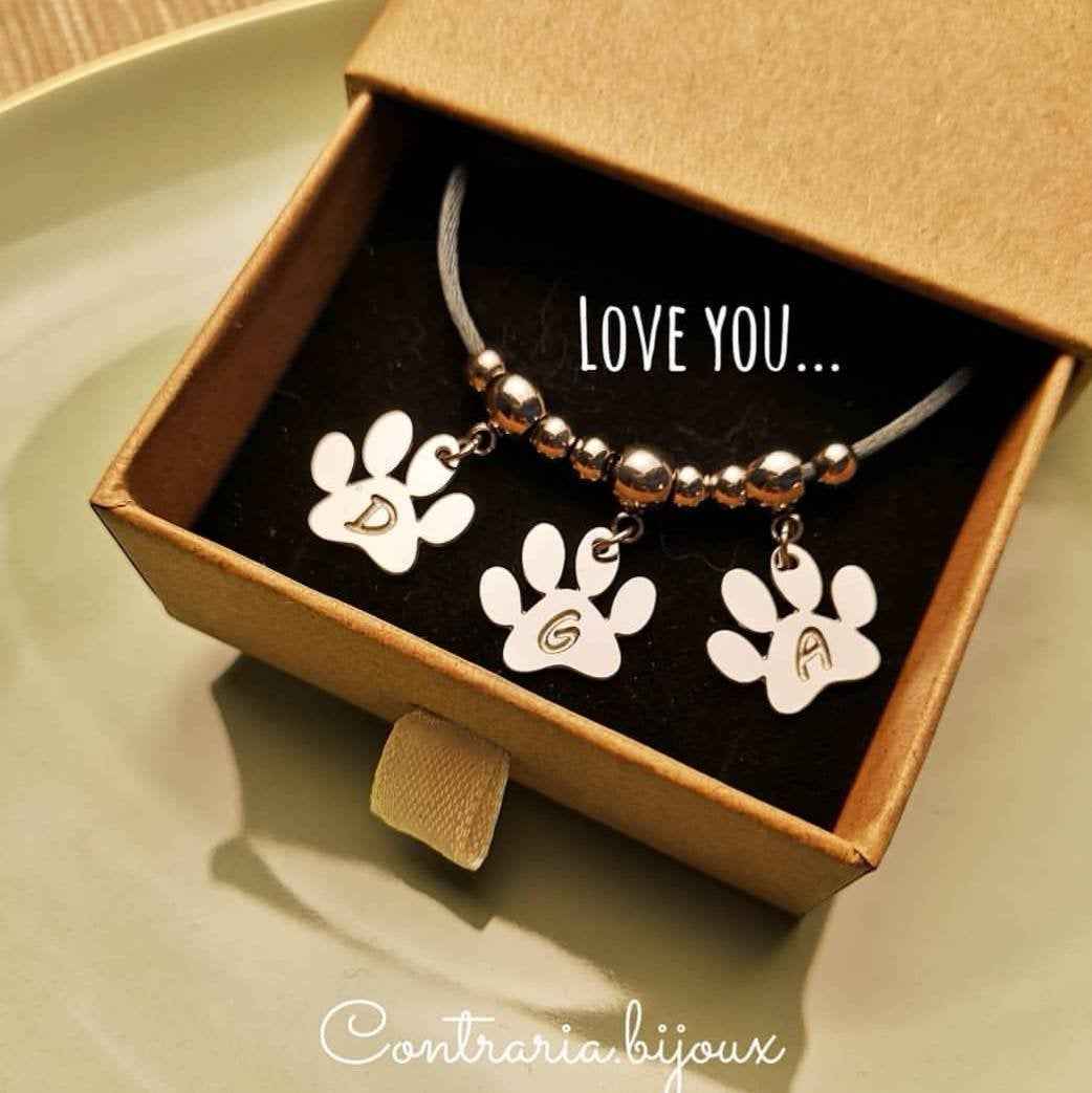 Bracciale Zampa personalizzato con iniziale incisa, bracciale zampa cane o zampa gatto