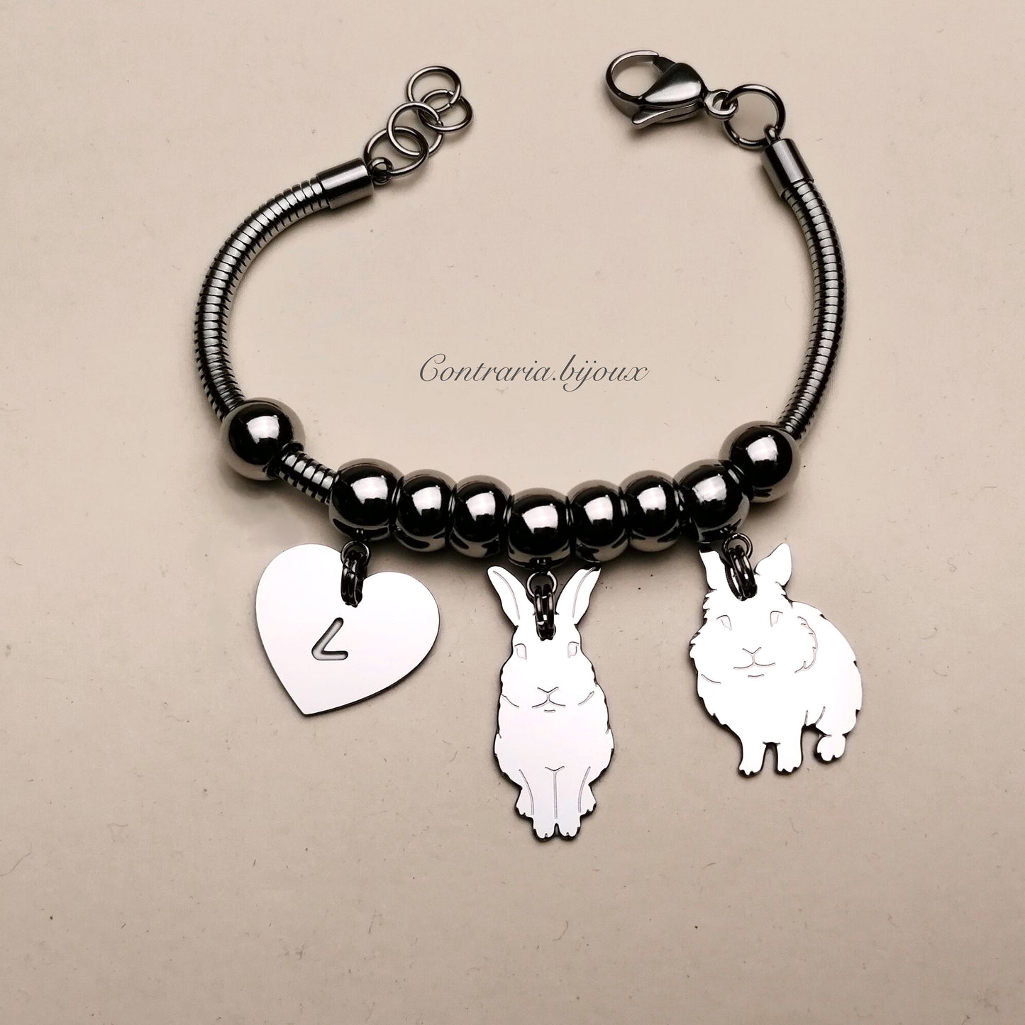 Bracciale Coniglio XL / Lepre e ciondolo cuore con iniziale incisa - ContrariaBijoux