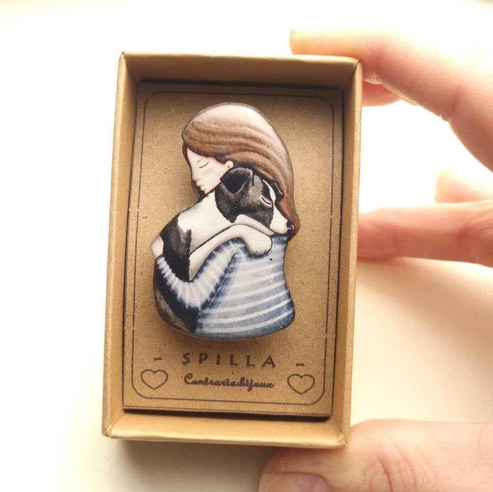 Spilla ragazza e border collie