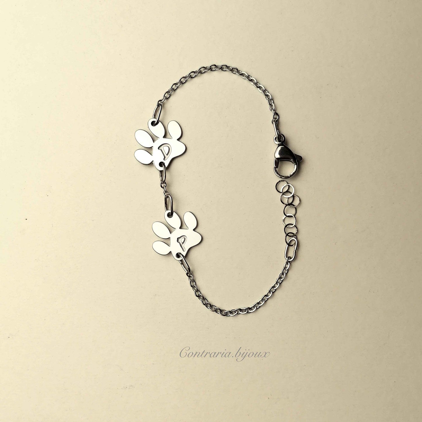 Bracciale Zampa personalizzato con "iniziale" incisa, Bracciale con zampe cane o gatto
