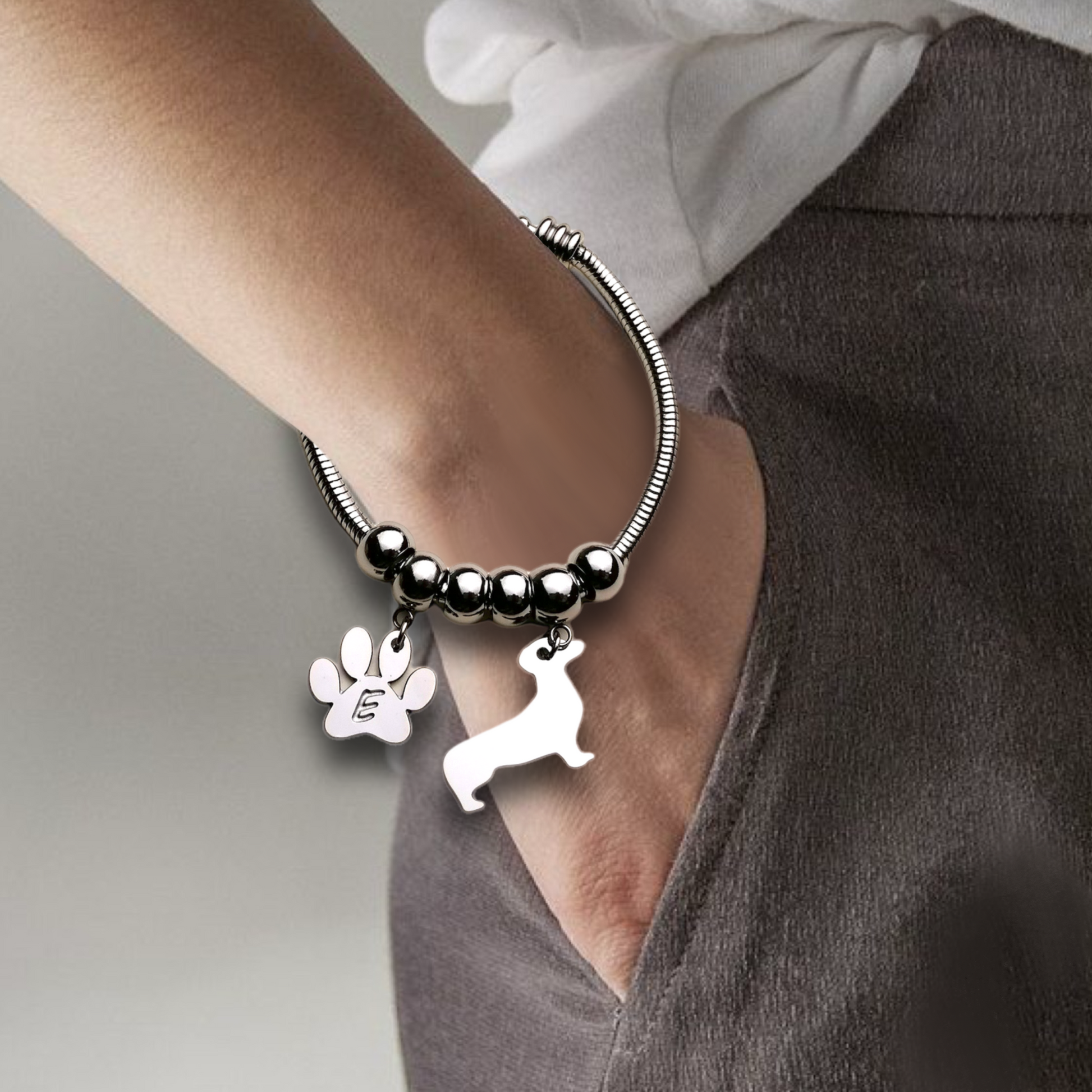 Bracciale sagoma cane bassotto, Bracciale personalizzato sagoma bassotto e zampa - ContrariaBijoux
