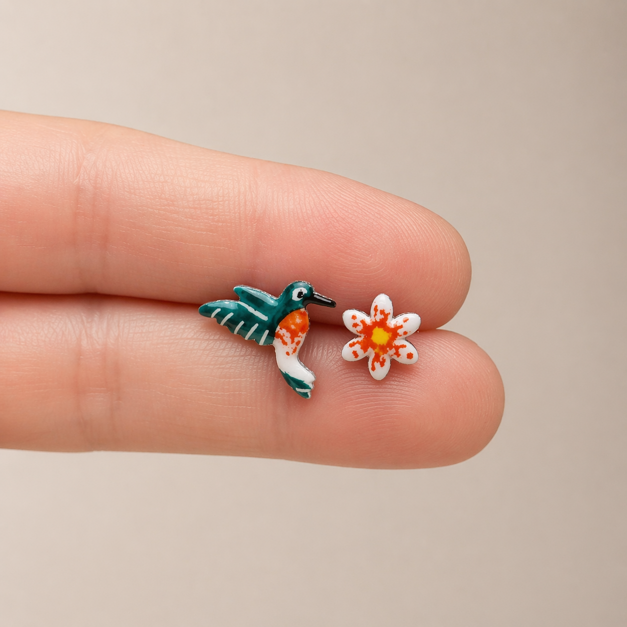 Orecchini Colibrì e Fiore - Orecchini Colibrì Unici e Colorati - ContrariaBijoux