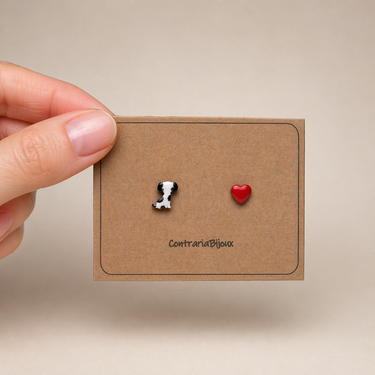 Orecchini Cane e Cuore - Eleganti Orecchini con Design Unico - ContrariaBijoux