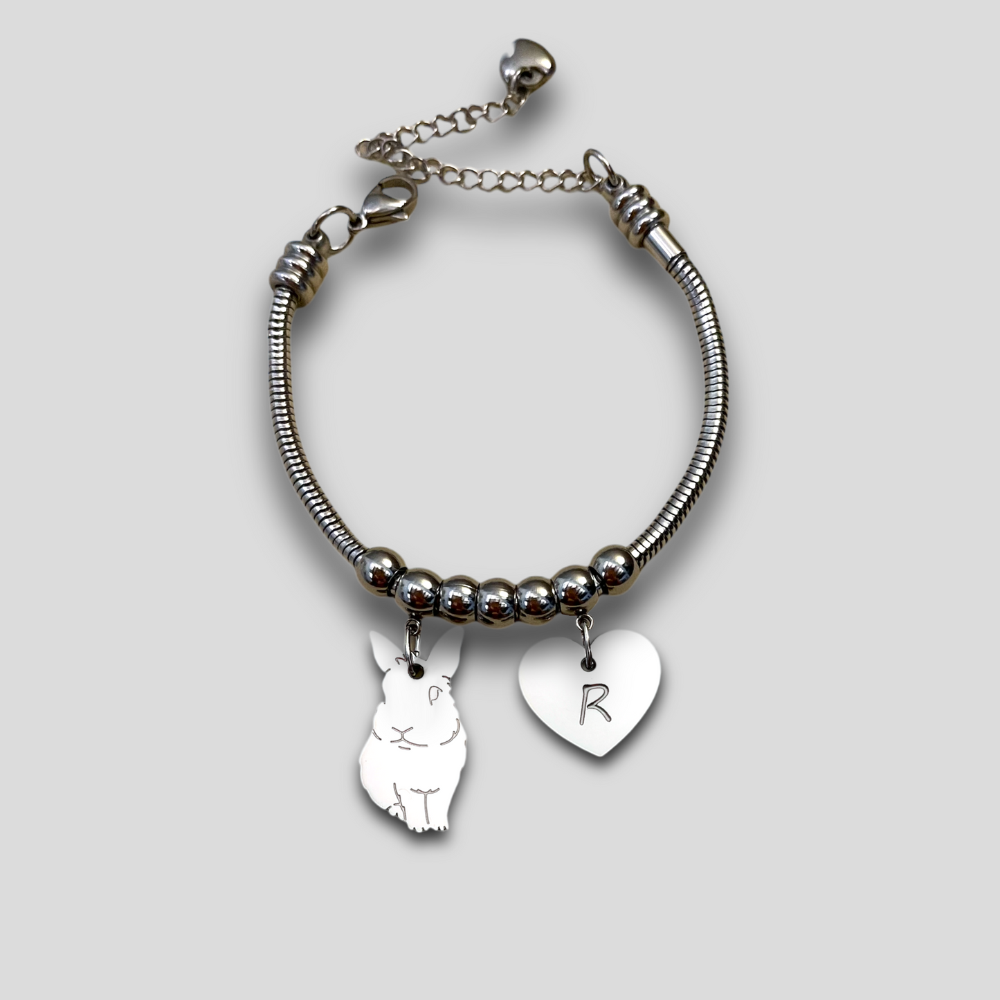 Bracciale coniglio, Bracciale personalizzato ciondolo coniglietto e cuore con nome inciso - ContrariaBijoux