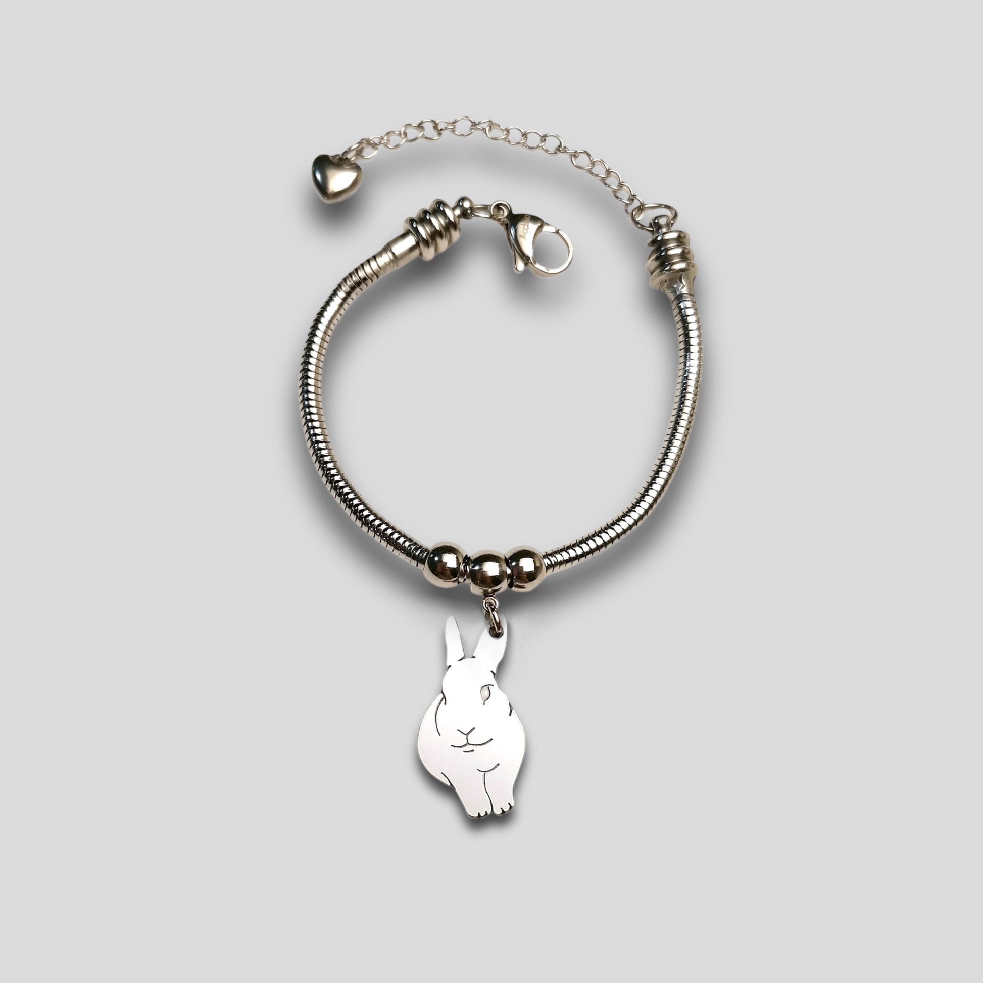 Bracciale Coniglio e ciondolo cuore con iniziale incisa, Bracciale coniglietto, bracciale coniglio - ContrariaBijoux