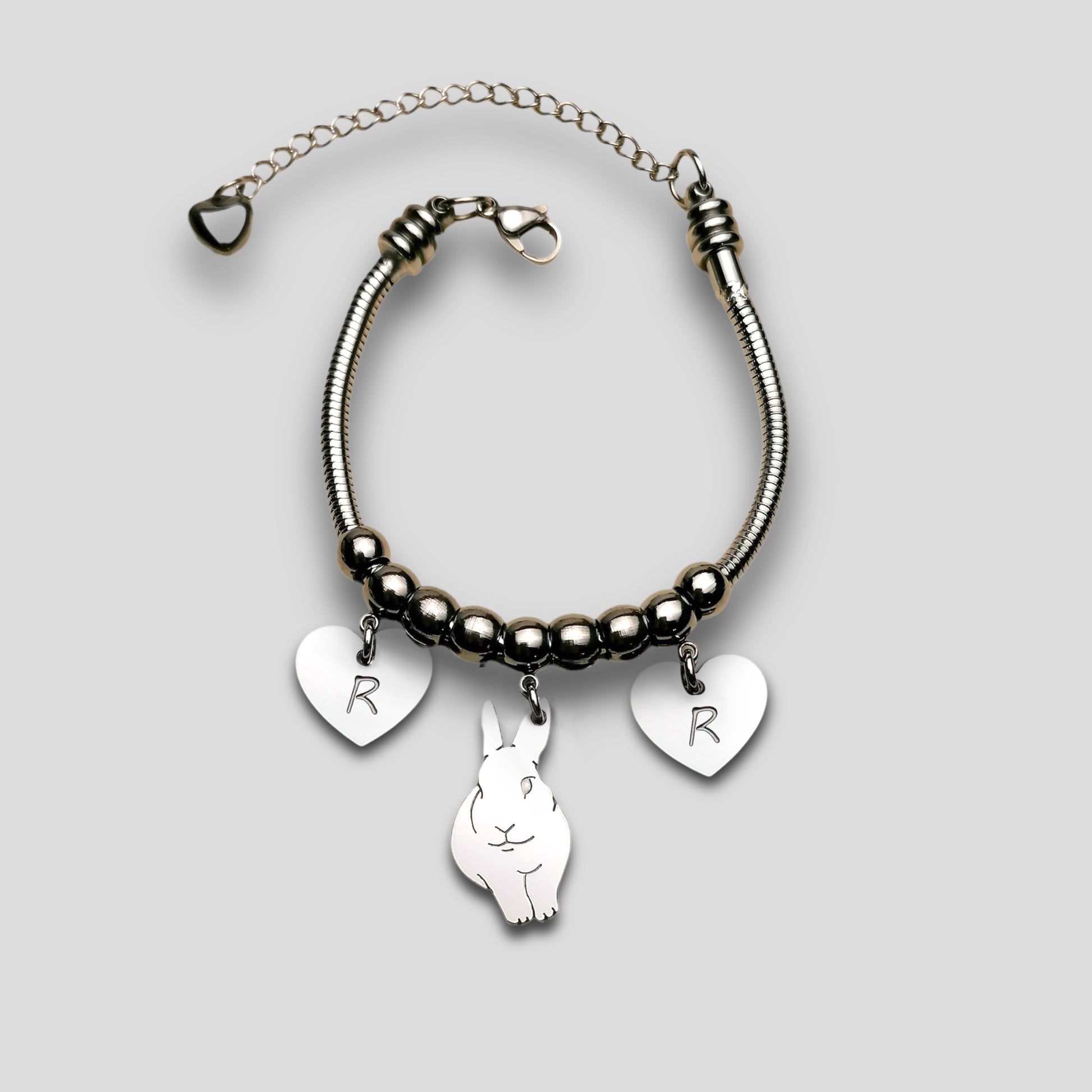 Bracciale Coniglio e ciondolo cuore con iniziale incisa, Bracciale coniglietto, bracciale coniglio - ContrariaBijoux