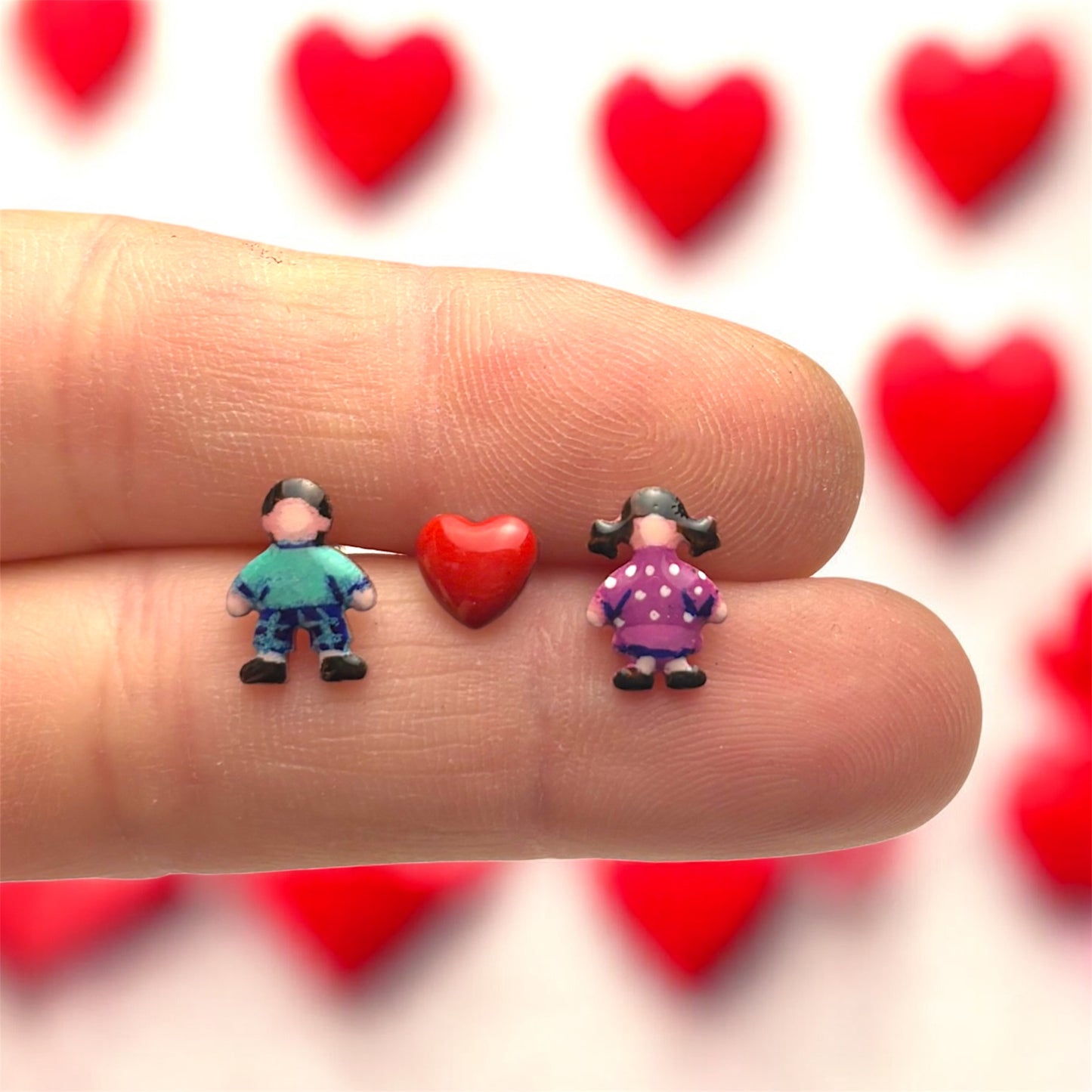 Orecchini Tris :  coppia innamorata lui e lei con cuore - ContrariaBijoux