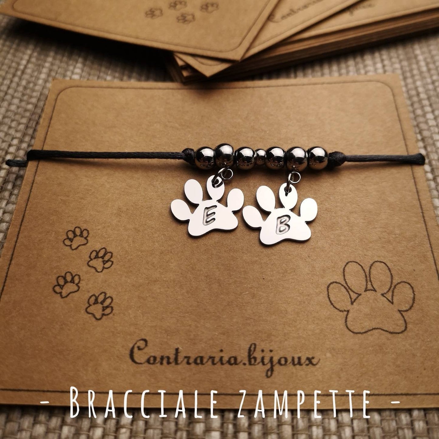 Bracciale Zampa con lettera incisa personalizzata - ContrariaBijoux