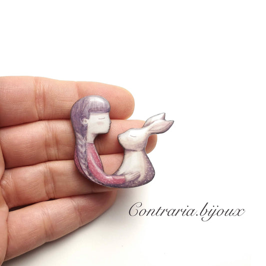 Spilla ragazza e coniglio - ContrariaBijoux