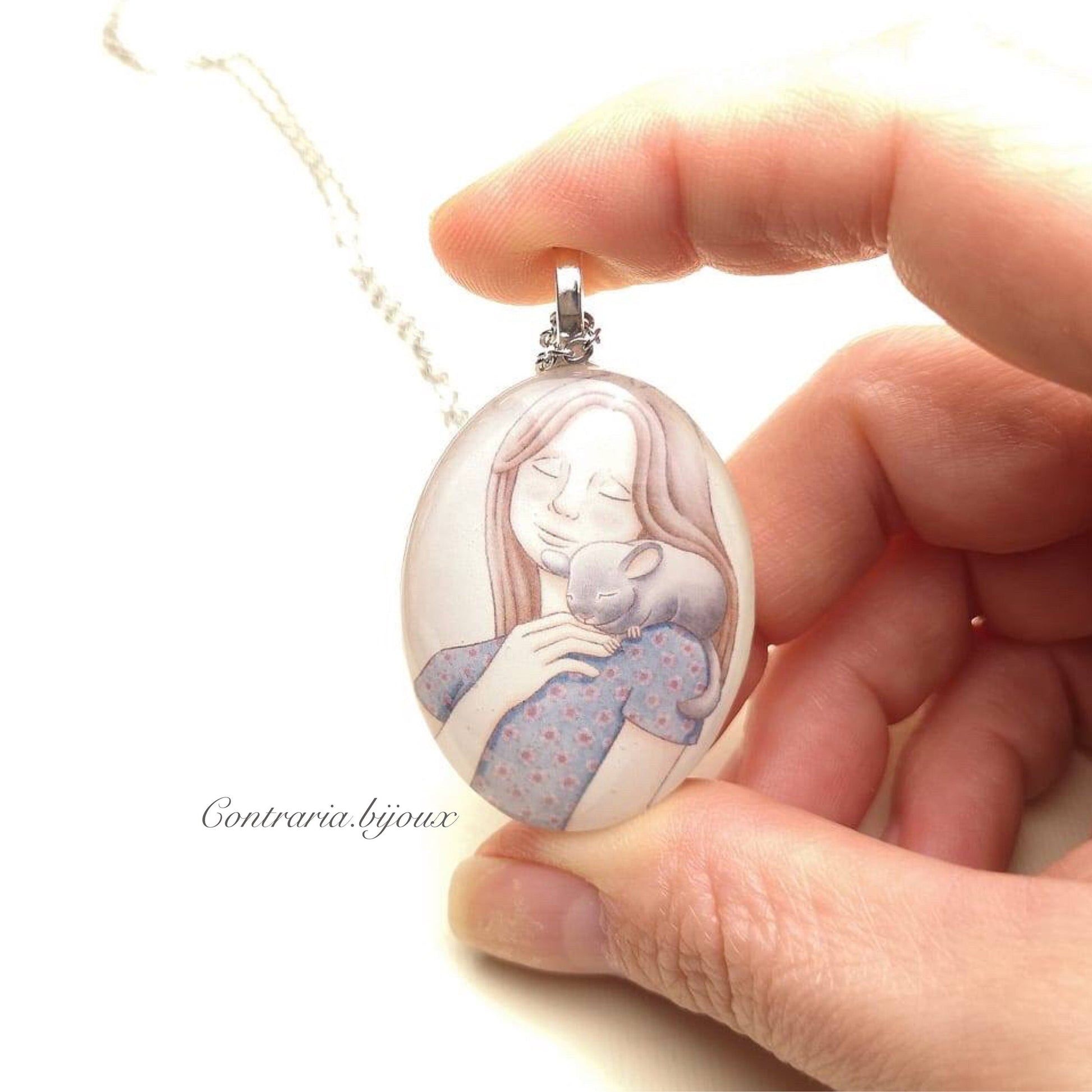 Collana con Ciondolo Ragazza e Cincilla - ContrariaBijoux