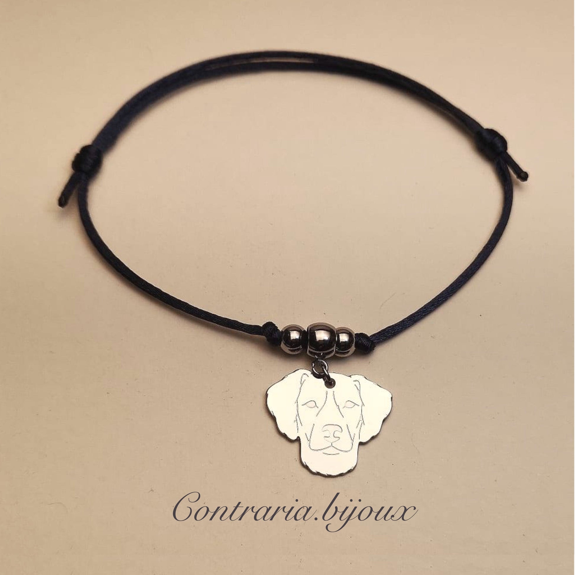 Bracciale cane Epagneul Breton e zampa con lettera incisa - ContrariaBijoux